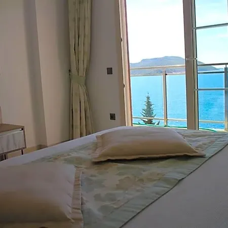 Narr Hotel